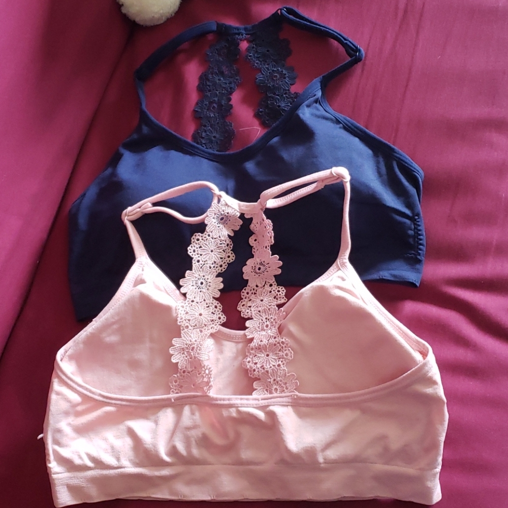 2 matching padded bralettes